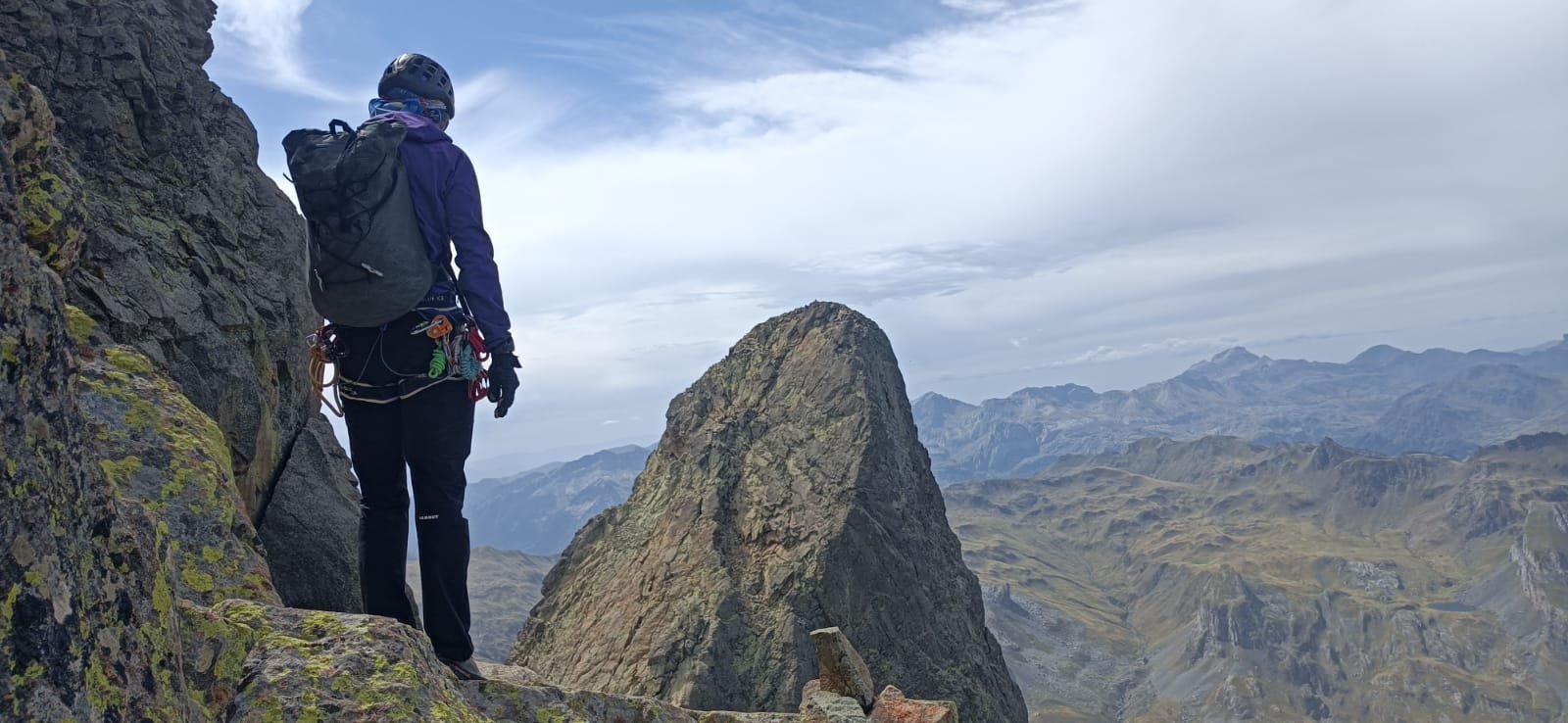 Travesía Petit Pic – Grand Pic du Midi d’Ossau por la arista Peyreget