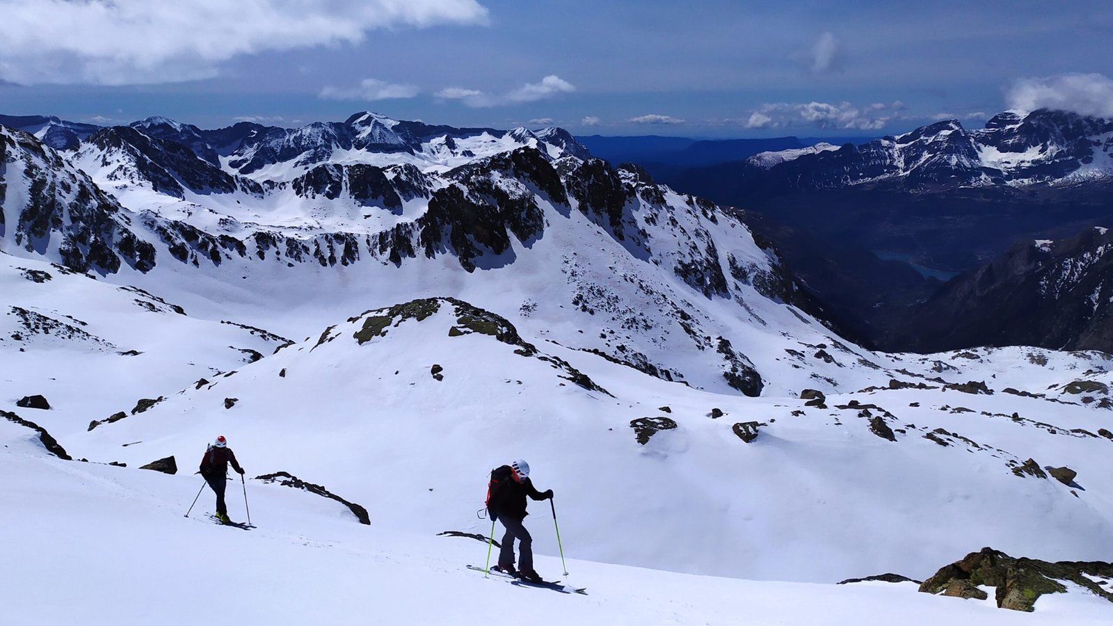 esqui de montaña valle de tena con guía