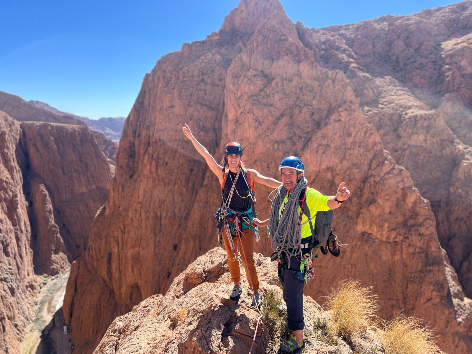 escalada qui l'Eût crue gargantas de todra marruecos