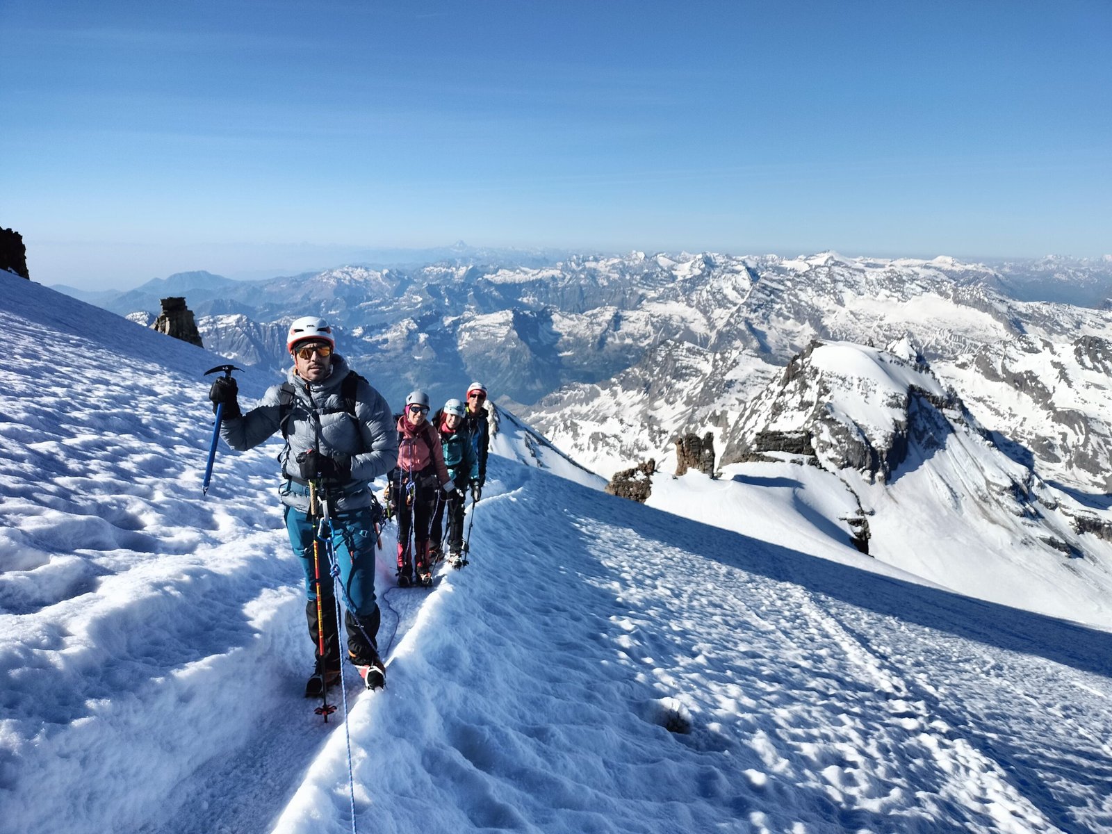 ascensión al gran paradiso con guía