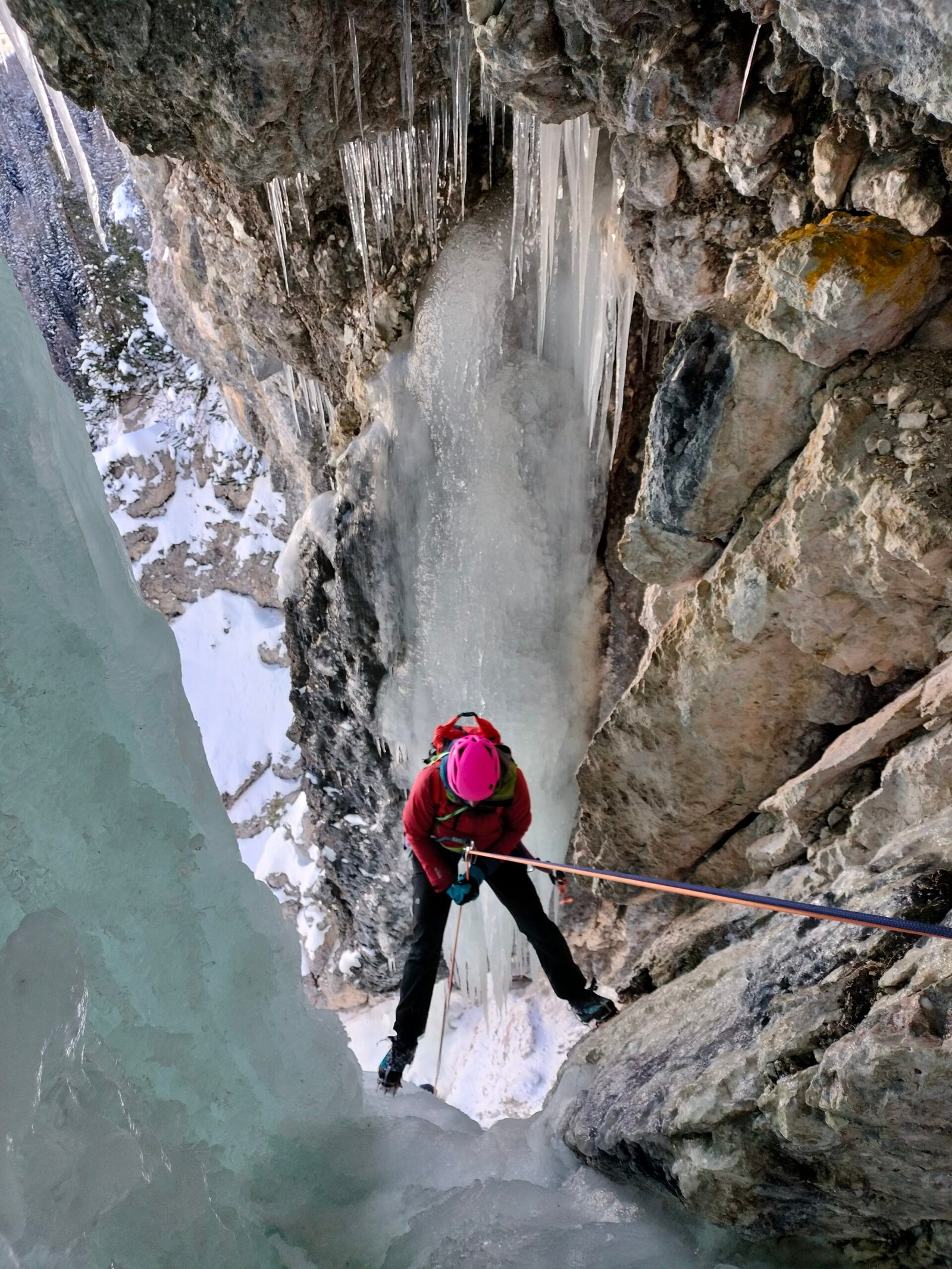 escalada en hielo  dolomitas